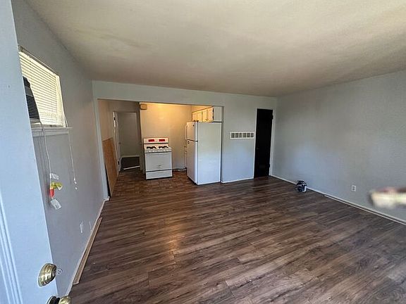 5th image of 9433 Page Ave APT D
