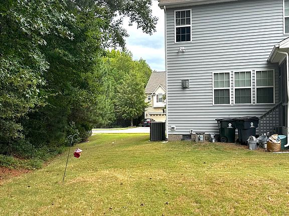 3rd image of 308 Liberty Rose Dr