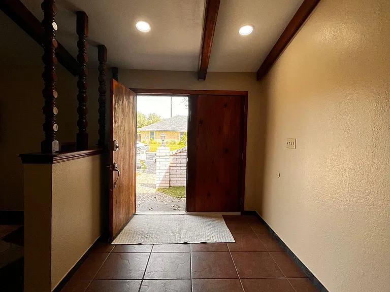 118 E Tulip Ave — Photo 12