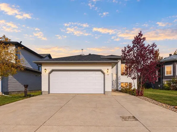 212 S Waniandy Way, Wood Buffalo, AB T9H 5L8