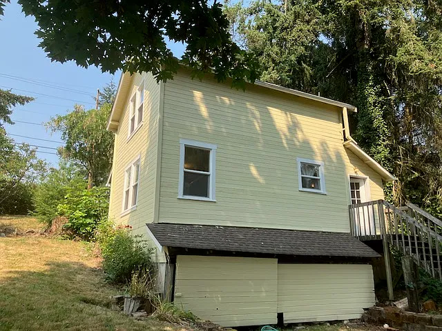 5915 Waller Rd E — Photo 21