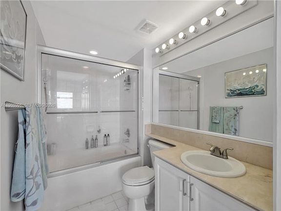 5th image of 1155 Brickell Bay Dr APT 3011