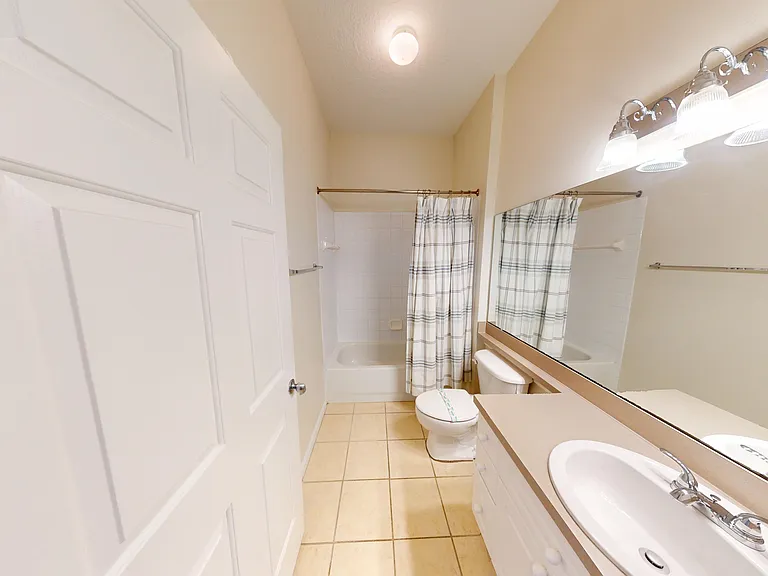 235 Goldenrain Dr #303 — Photo 6