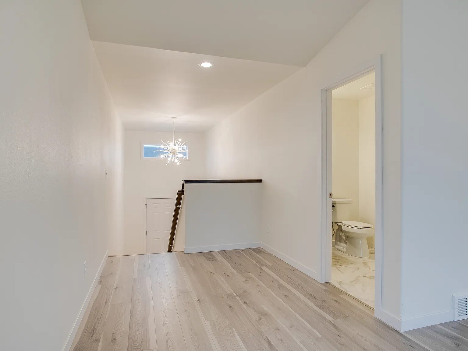 3 bed, 2067 sqft, $2,450 — Photo 4