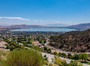 29348 Lake Mist Dr, Lake Elsinore, CA 92530