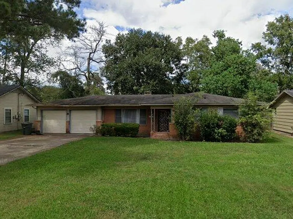 4680 Dellwood Ln