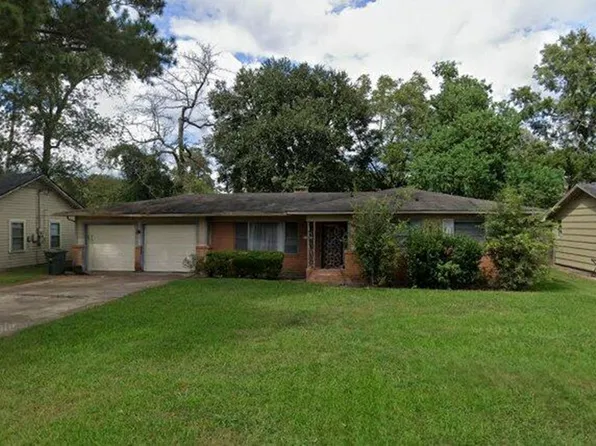 4680 Dellwood Ln, Beaumont, TX 77706