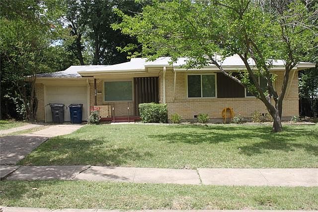 1st image of 2715 Fenwick Dr