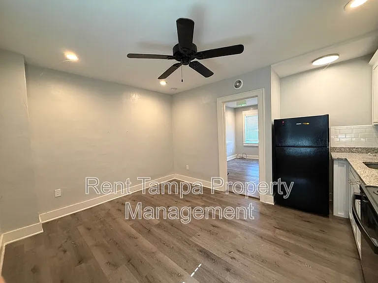 14 21st St N #1 — Photo 5