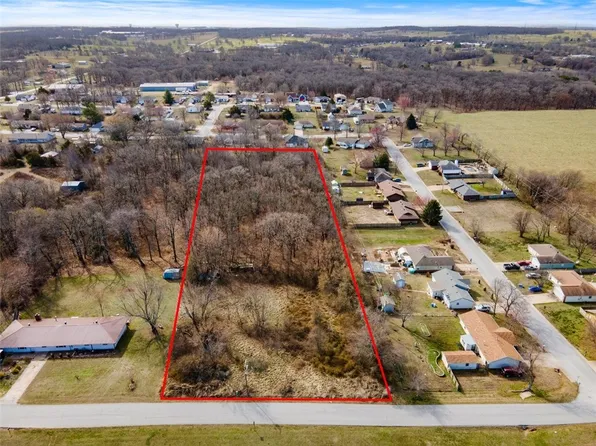 1435 Stadium Ave, Decatur, AR 72722