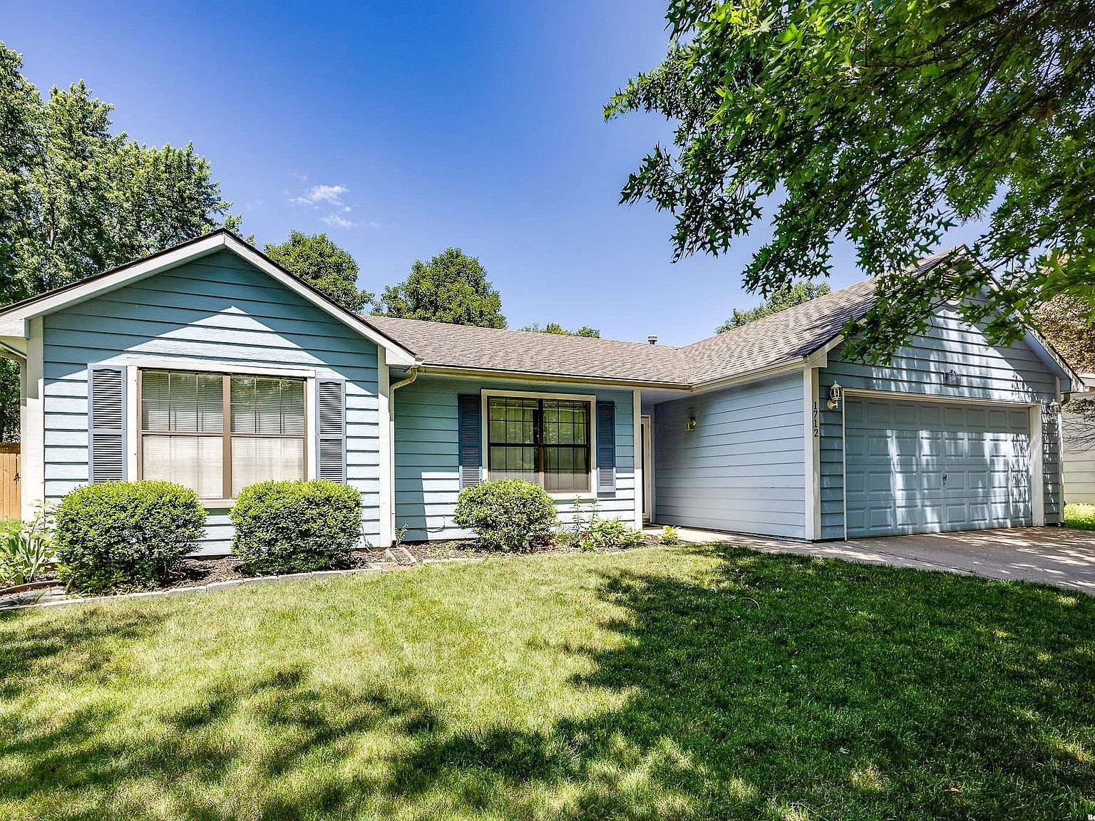 1712 Hampton St, Lawrence, KS 66046 | MLS #161452 | Zillow