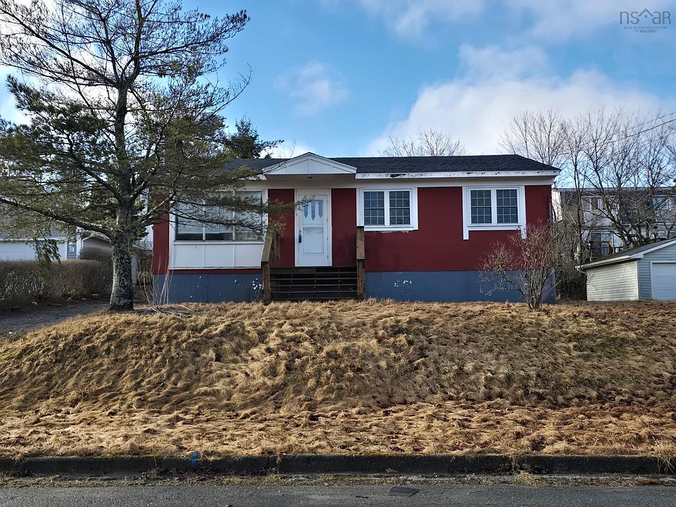 1st image of 36 Digby Cres