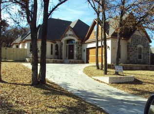 433 Windjammer Ln, Azle, TX 76020