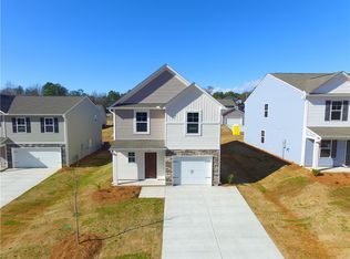 1012 Fairfield Dr, Seneca, SC 29678