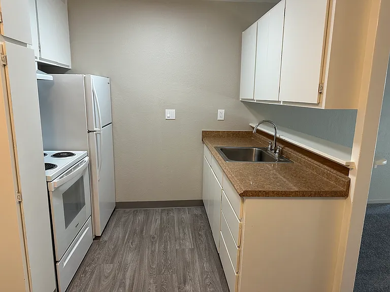 Rosedale Apartments — Photo 20