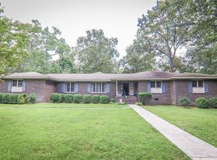 301 Sharondale Dr, Tullahoma, TN 37388