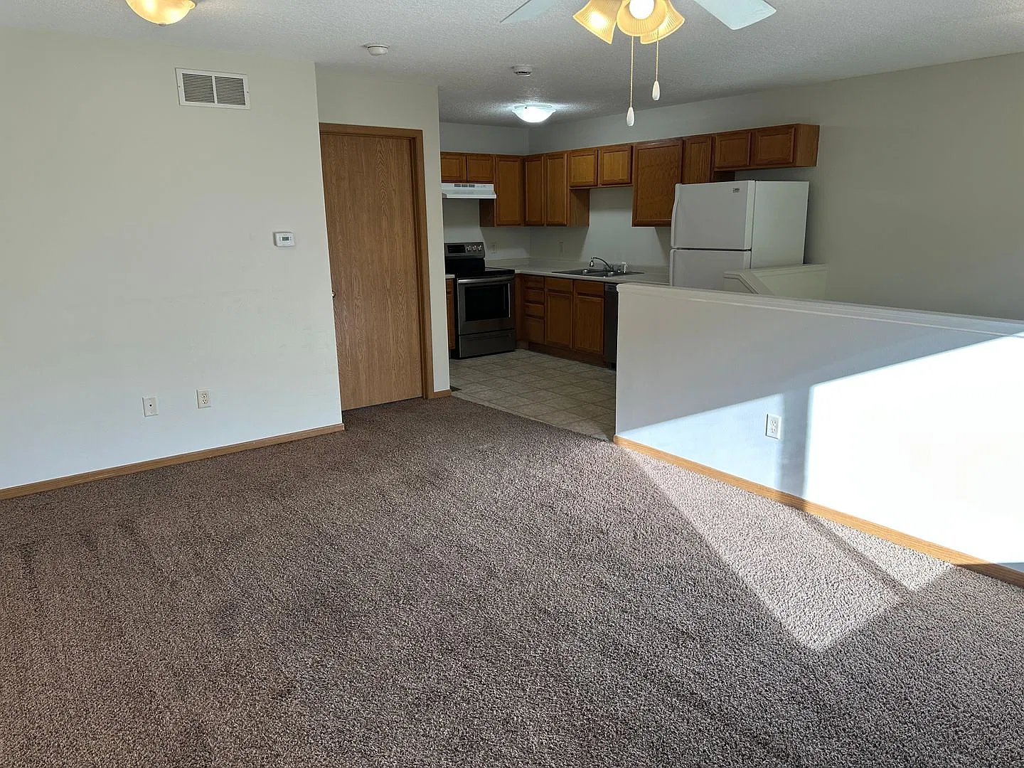 Wood Street Duplex (717-719) — Photo 3