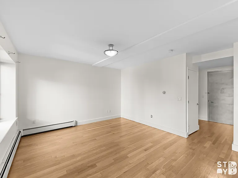 279 Lee Ave #4B — Photo 3