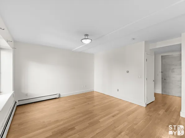 279 Lee Avenue image 3 of 7