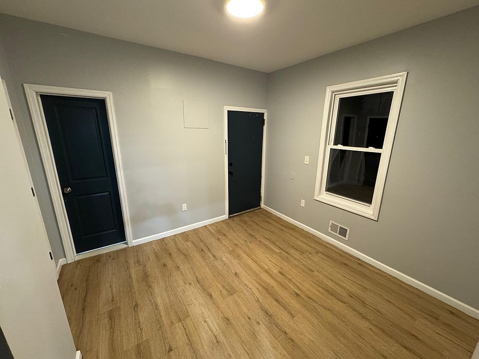 1st image of 264 Shepard Ave #1RR