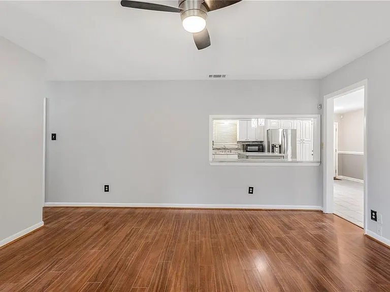 2316 Woodland Rd — Photo 10
