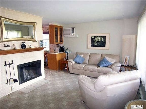 2nd image of 65 Audrey Ave