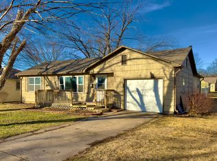 317 S Tennessee Ave, Chanute, KS 66720