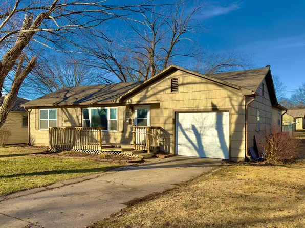 317 S Tennessee Ave, Chanute, KS 66720