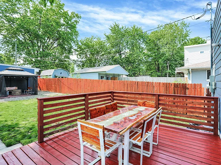 1334 Laurel St — Photo 26