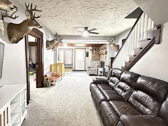 5th image of 135 5th Ave
