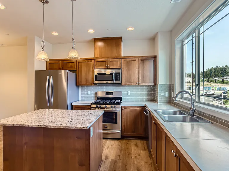 17067 SW Jean Louise Rd — Photo 10