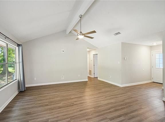 5th image of 206 Almond Creek St