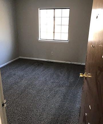 New carpet and paint!