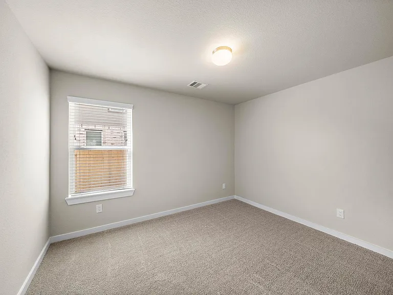 3327 Tilley Dr — Photo 29