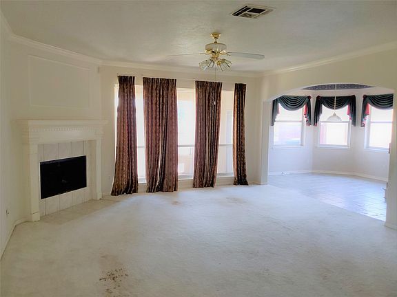 4th image of 1435 Crescent Oak Dr
