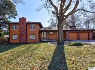 10733 Cedar St, Omaha, NE 68124