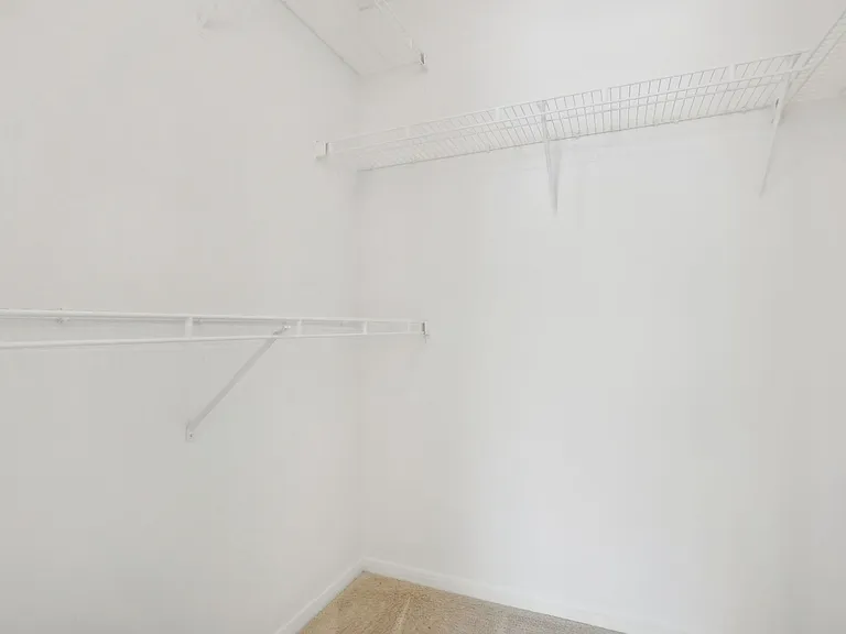 Cambridge Park Apartments — Photo 66
