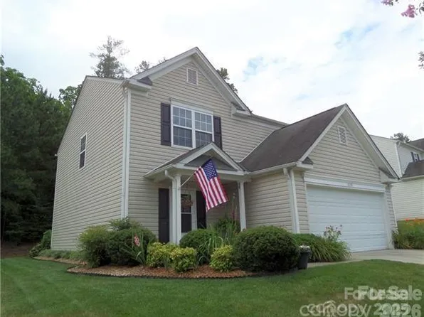 6528 Forest Cross Dr, Charlotte, NC 28216
