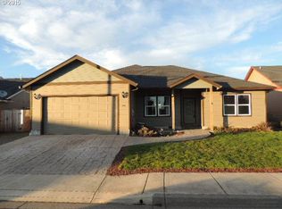 366 Camrin Loop, Creswell, OR 97426