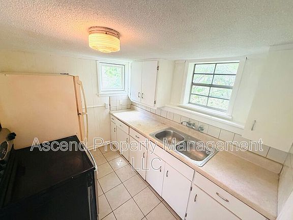 4th image of 4510 Old Mission Rd