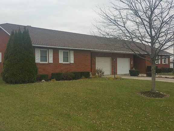 3rd image of 716 Chestnut Dr