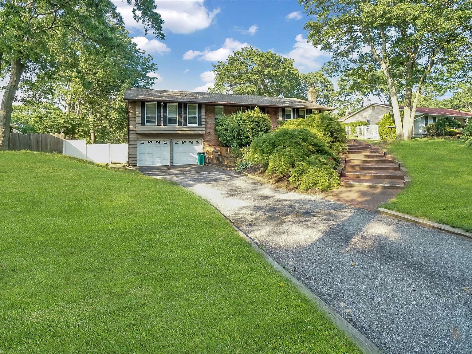 49 Woodland Lane, Smithtown, NY 11787 Zillow