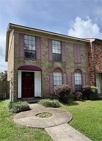 2448 Oxford Pl Photo 1