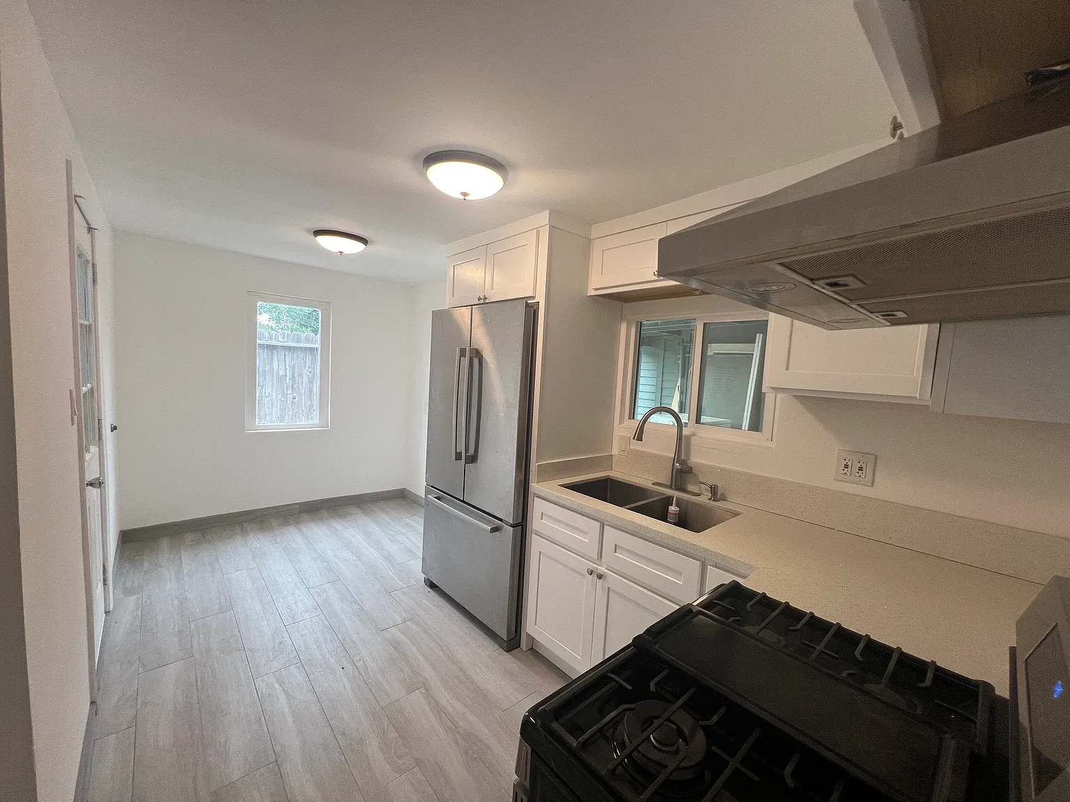 1 bed, $2,600 — Photo 4
