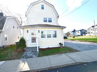 64 Park Ave, Milford, CT 06460