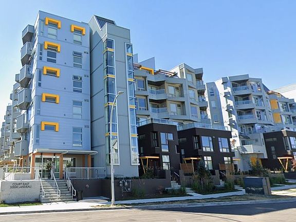 3rd image of 32838 Landeau Pl #504