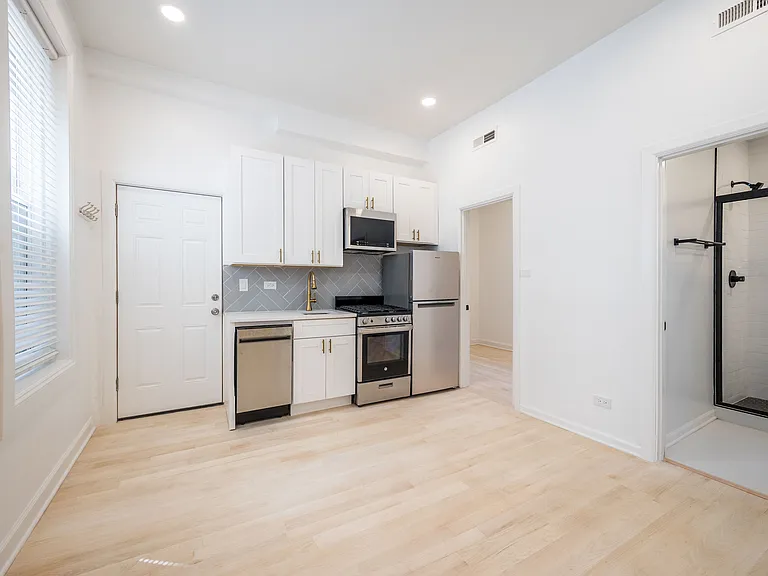 1247 N Cleaver St #1R — Photo 14