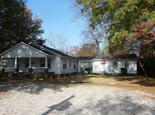610 W Third St, Ripley, MS 38663