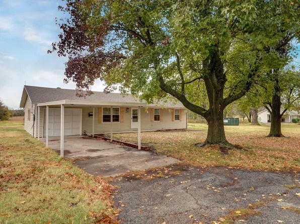 427 N Harrison Avenue, Aurora, MO 65605