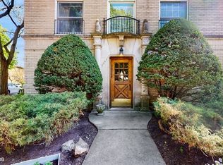 2043 W Farwell Ave APT 1W, Chicago, IL
